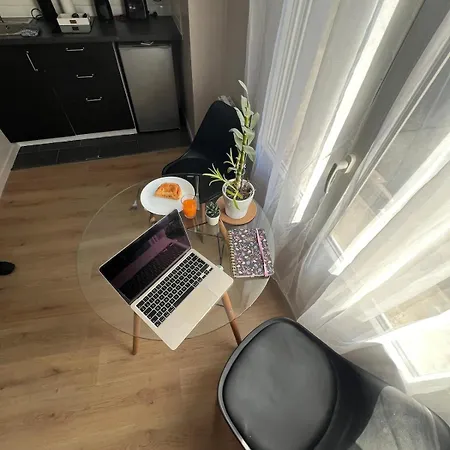 Londres Super Cosy I Renove Fin 2025 I Parking Gratuit Châtellerault